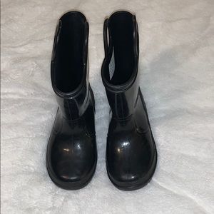 Black rain boots- toddler 7